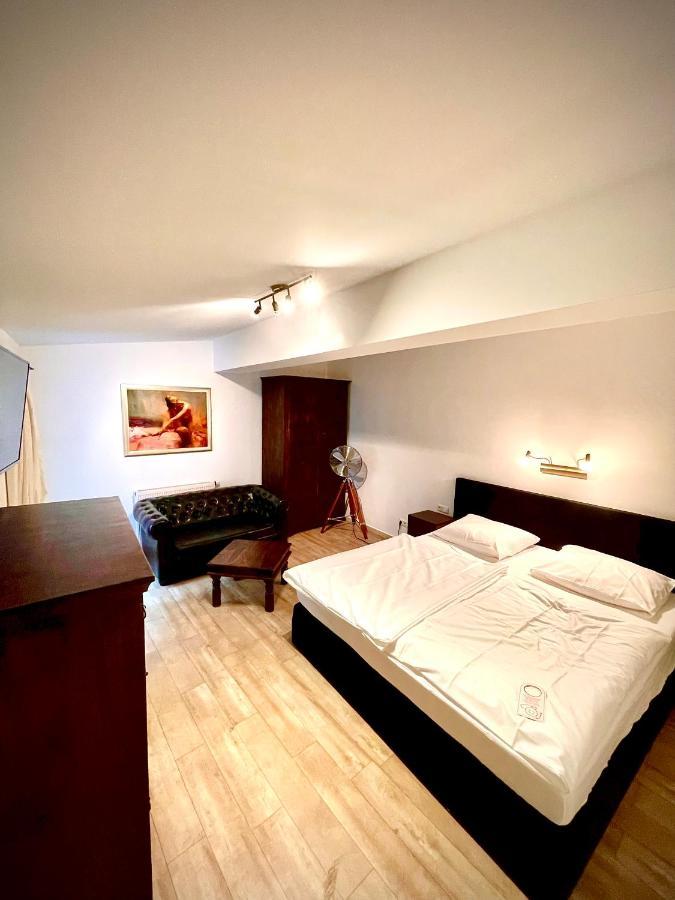 Hotel Zur Roemerbruecke 新维德 外观 照片