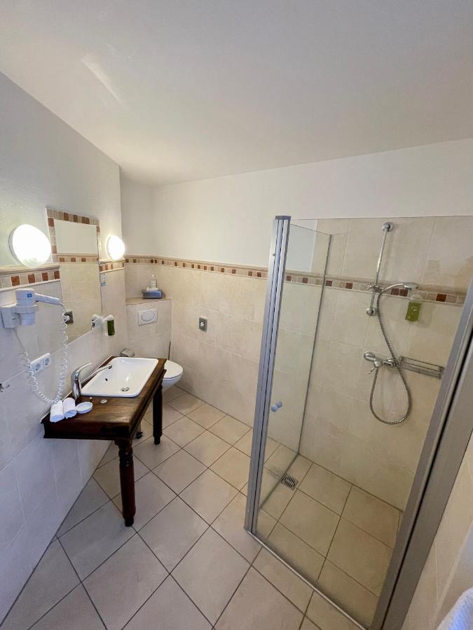 Hotel Zur Roemerbruecke 新维德 外观 照片